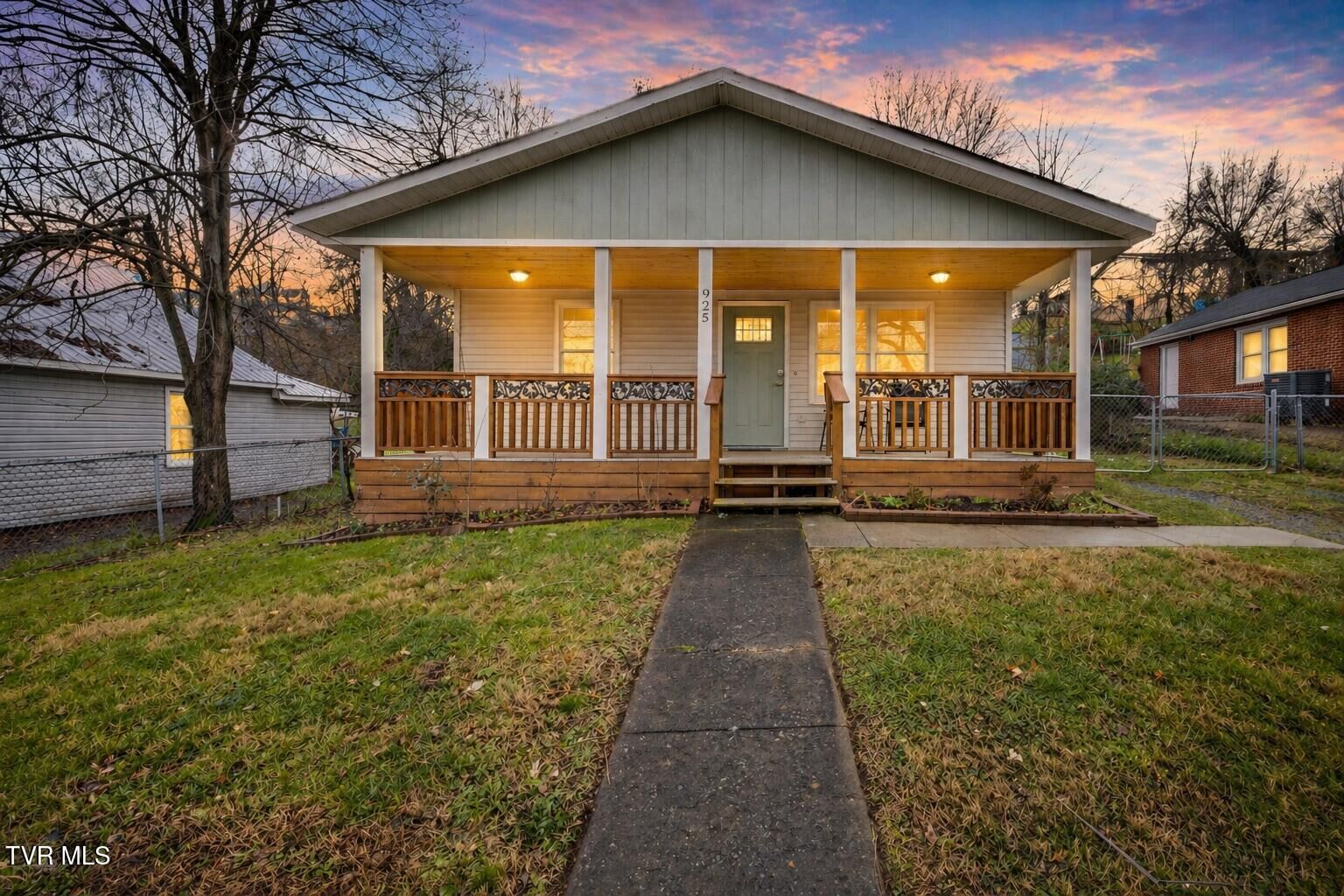 Property Photo:  925 Dorothy Street  TN 37660 