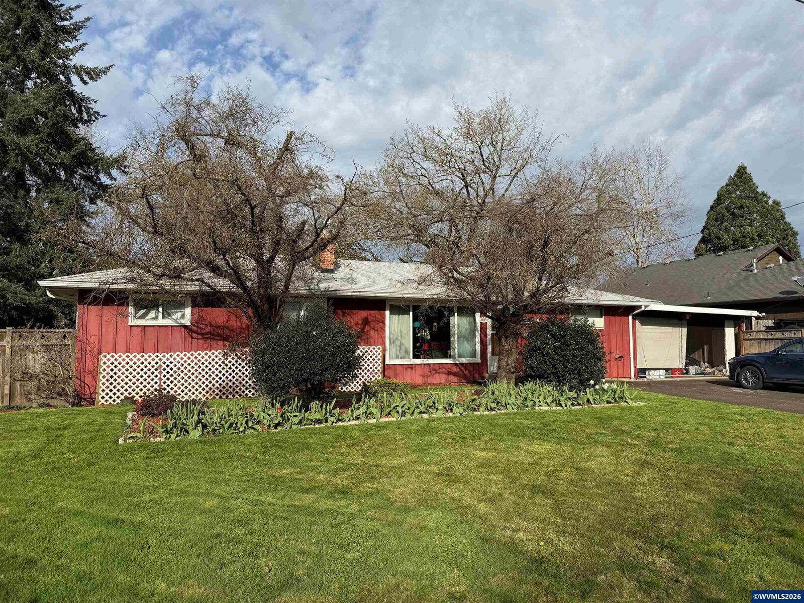 Property Photo:  3695 Middle Grove Dr NE  OR 97305 