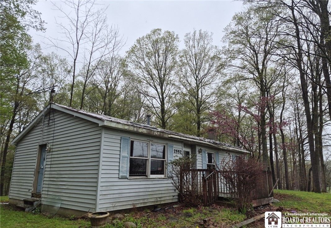 Property Photo:  2552 Thornton Road  NY 14782 