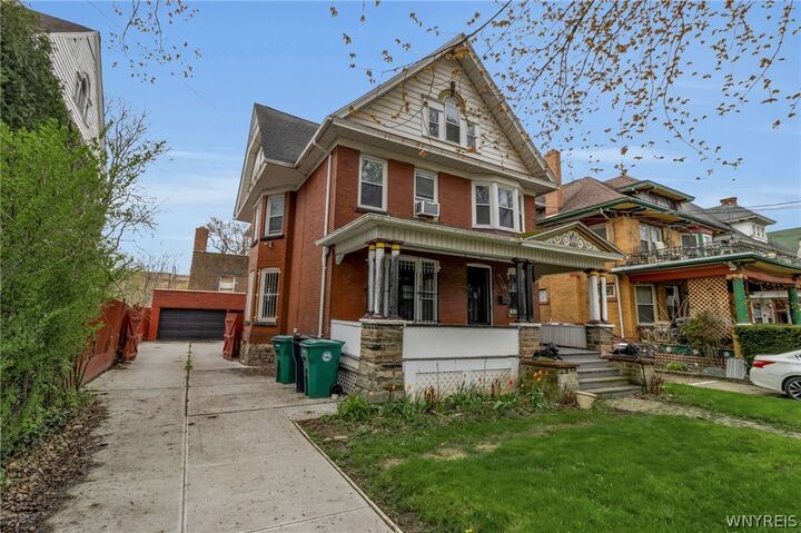 Property Photo:  699 Chilton Avenue  NY 14301 
