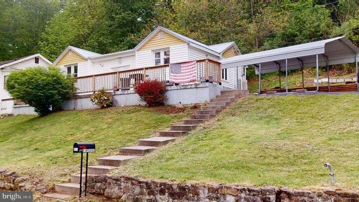 Property Photo:  239 Hampshire Street  MD 21523 
