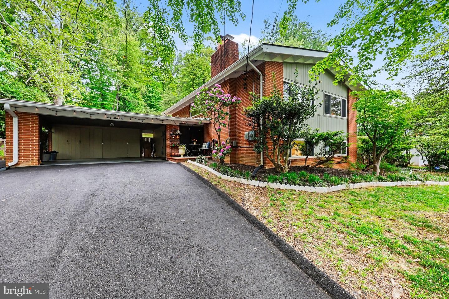 Property Photo:  6306 Beachway Drive  VA 22044 
