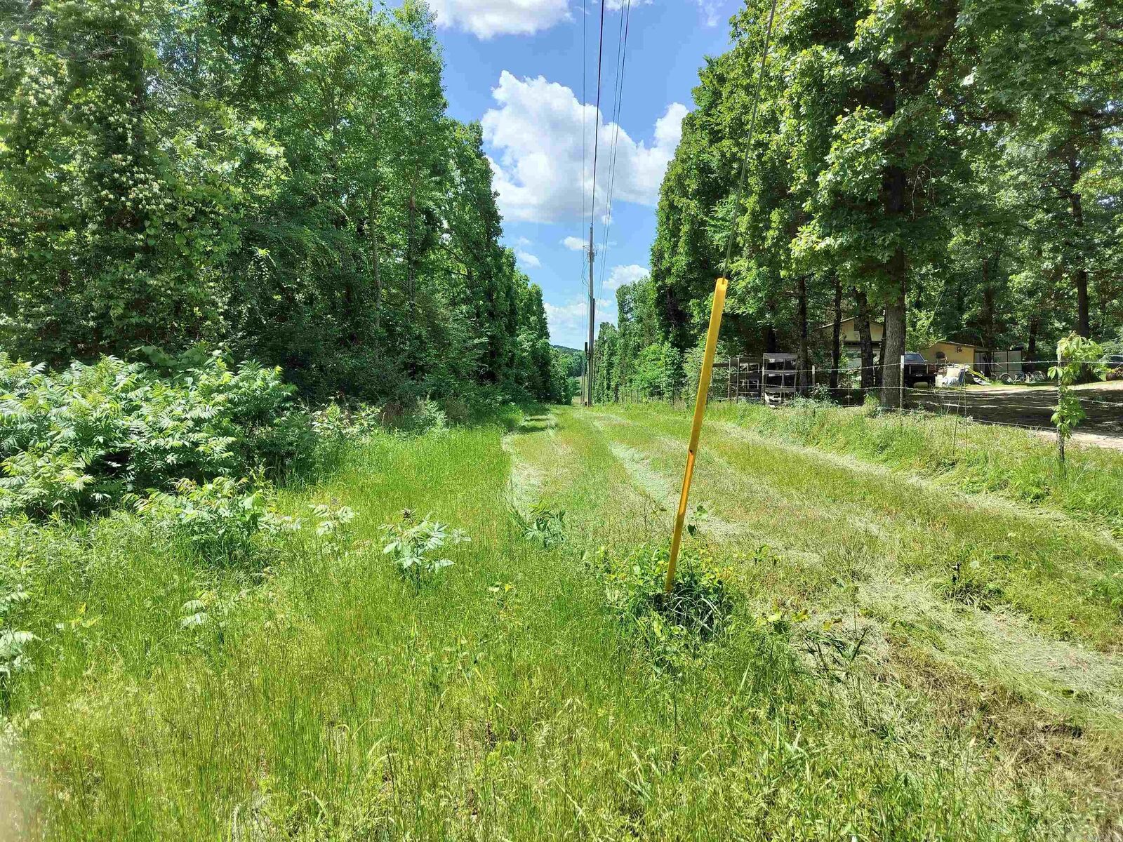 Property Photo:  000 Red Barn Antique Rd.  AR 72965 