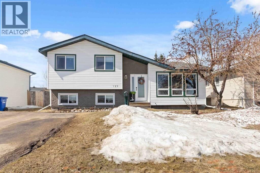 Property Photo: 129 Duncan Drive AB T9K 1C1
