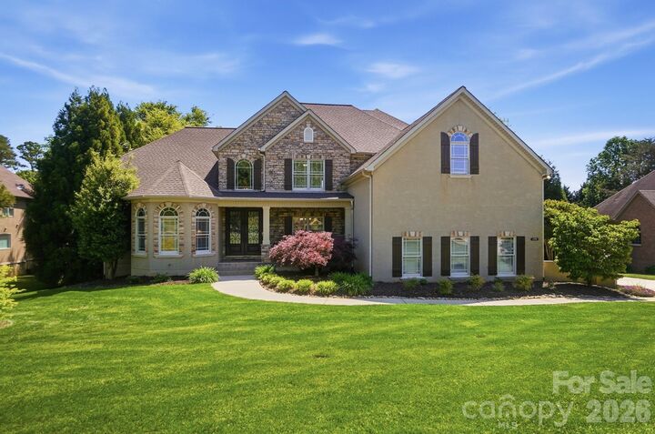 Property Photo: 159 Riverchase Lane NC 28115