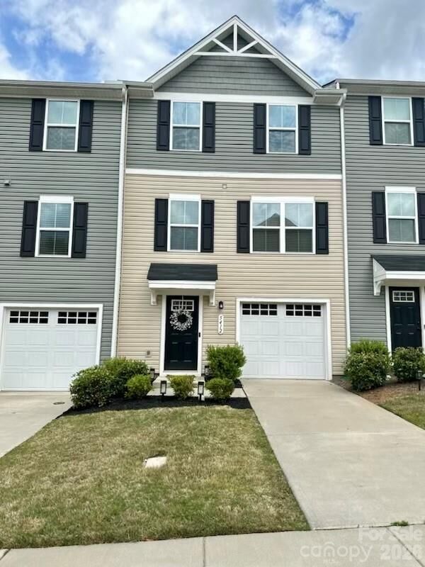 Property Photo:  5412 Kyndall Walk Way  NC 28269 
