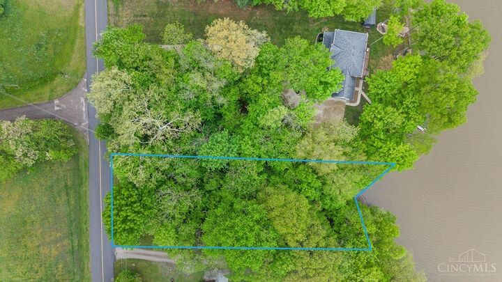 Property Photo:  930 Waynoka Drive  OH 45171 
