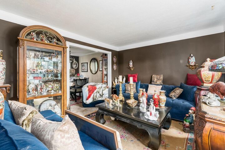 Property Photo:  5480 Avonhurst Court  OH 43119 