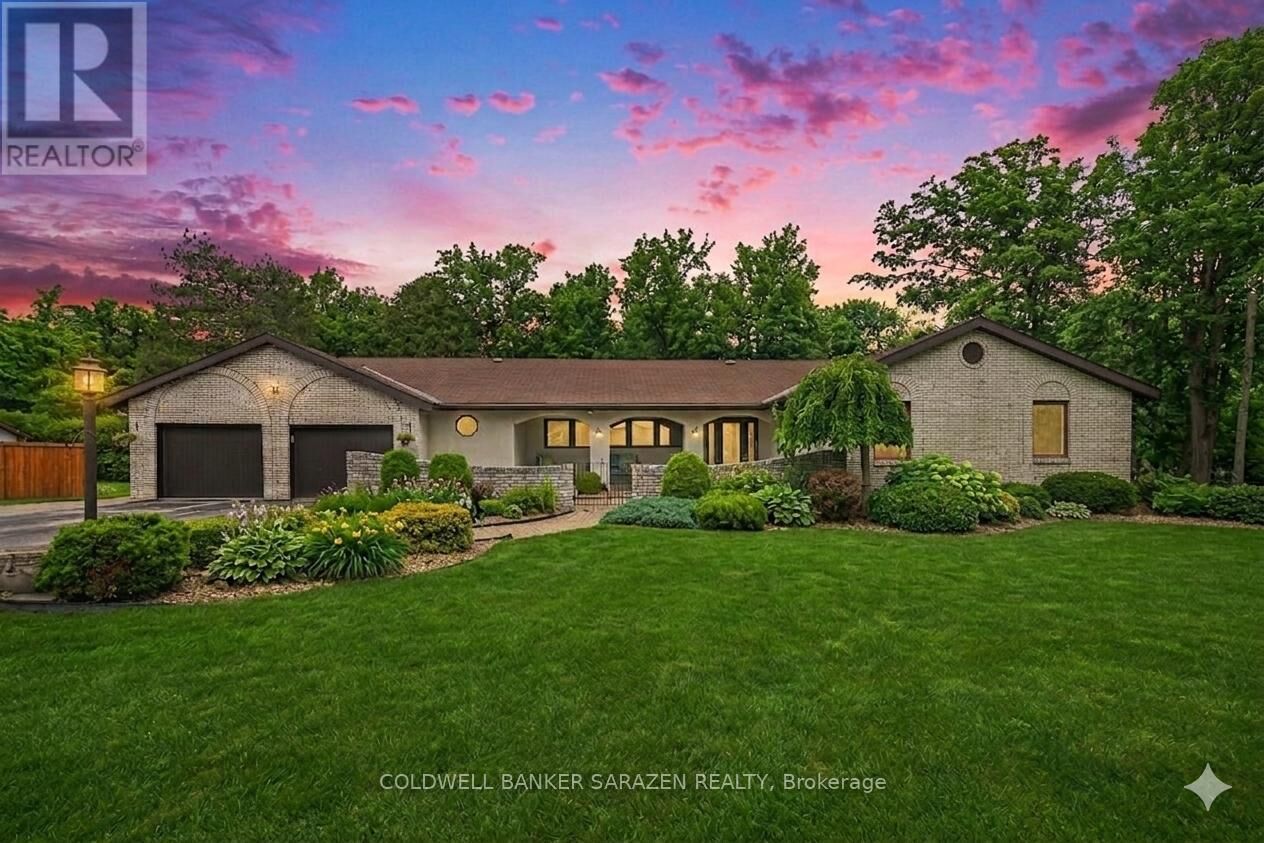 Property Photo:  31 Daniel Street South  ON K7S 2L5 
