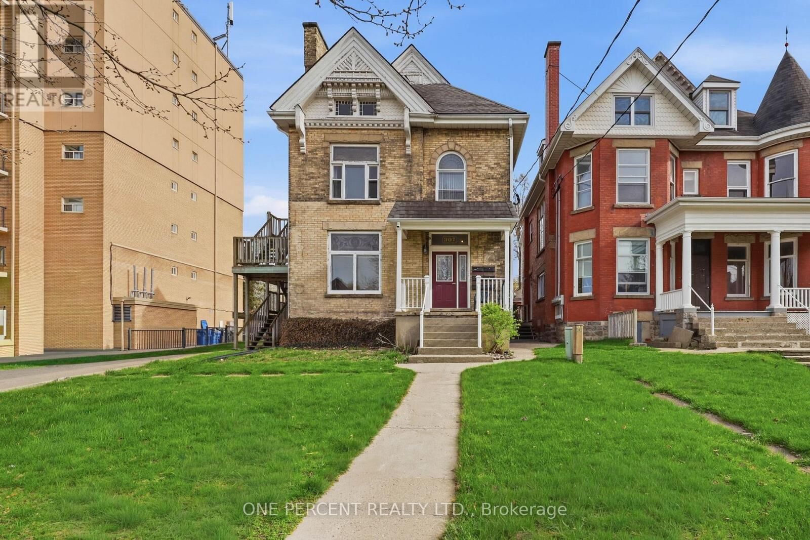 Property Photo: 307 Central Avenue ON N6B 2C9