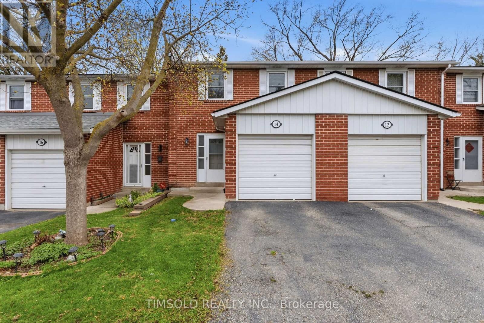 Property Photo: 14 Gordon Way ON L3T 5A2