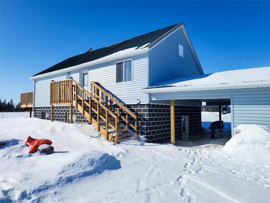 Property Photo:  30 Henry Street  MB R0C 0A0 