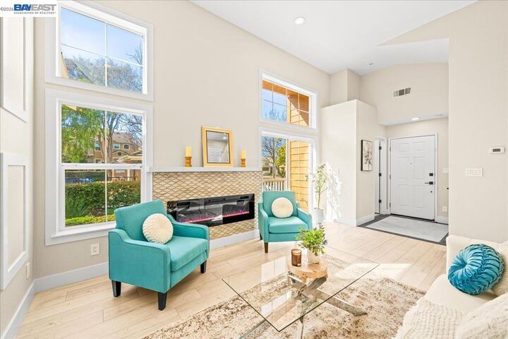 Property Photo:  4630 Central Pkwy  CA 94568 