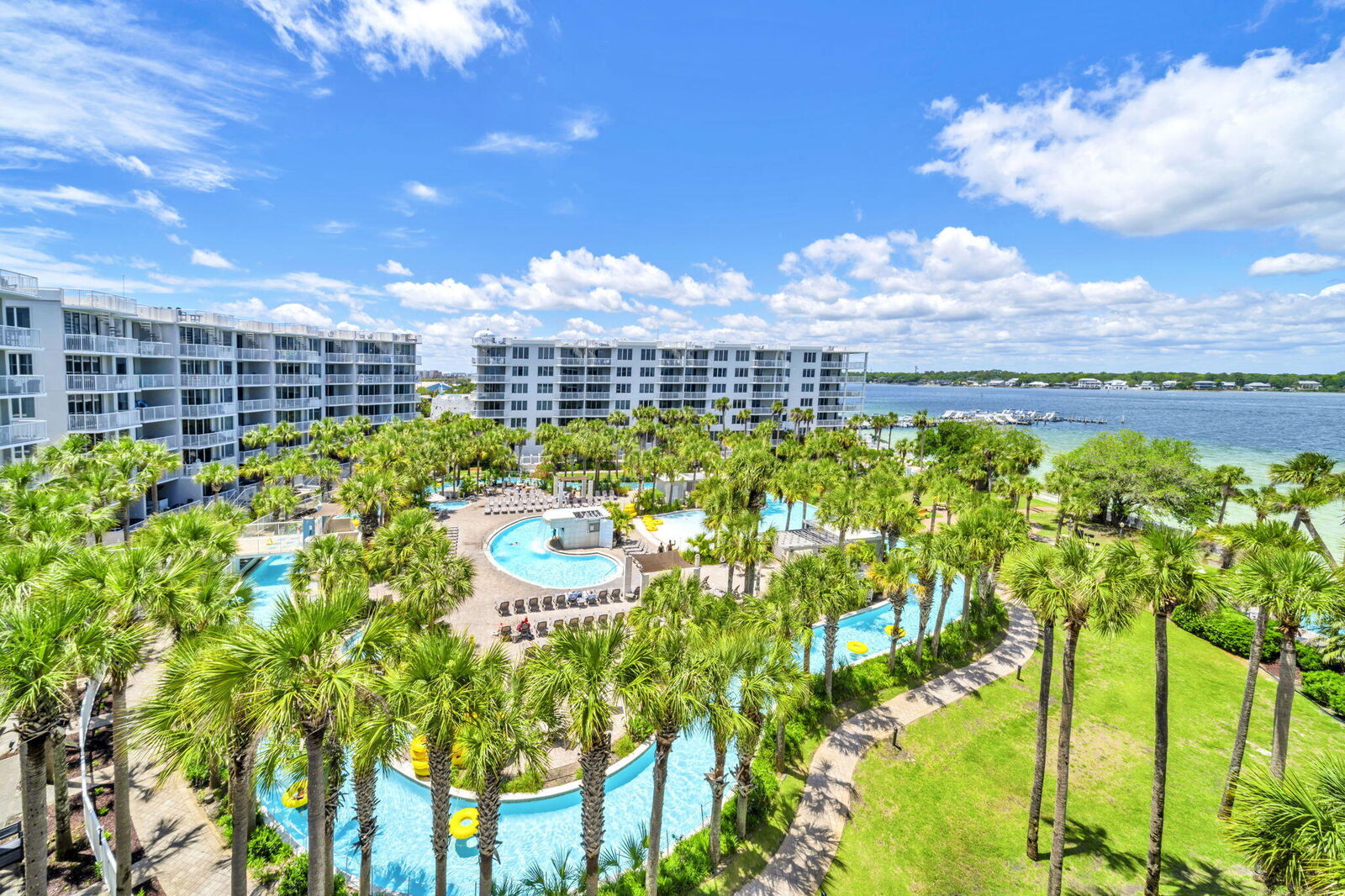 Property Photo:  1328 SE Miracle Strip Parkway 606  FL 32548 