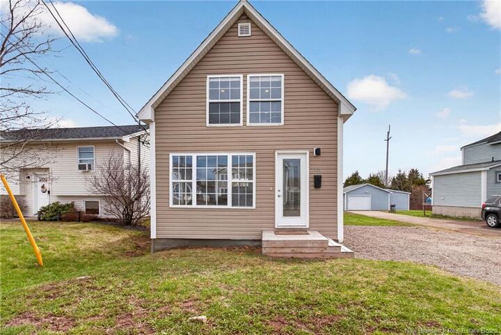 Property Photo: 254 Highlandview Road NB E1A 2L3