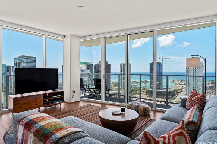 Property Photo: 888 Kapiolani Boulevard 3505 HI 96813