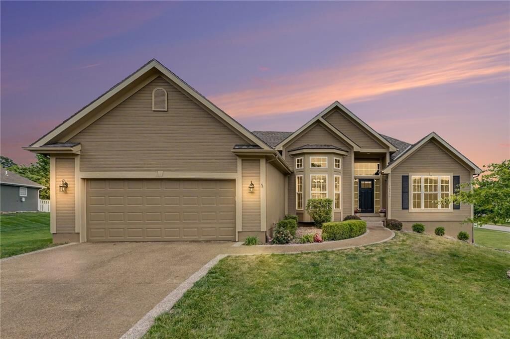 Property Photo:  16250 NW 134th Court  MO 64079 