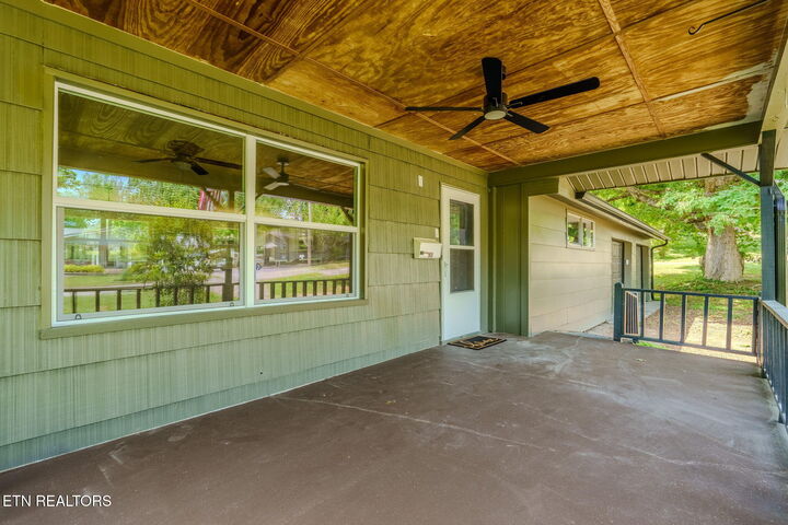 Property Photo:  415 North Ave  TN 37303 