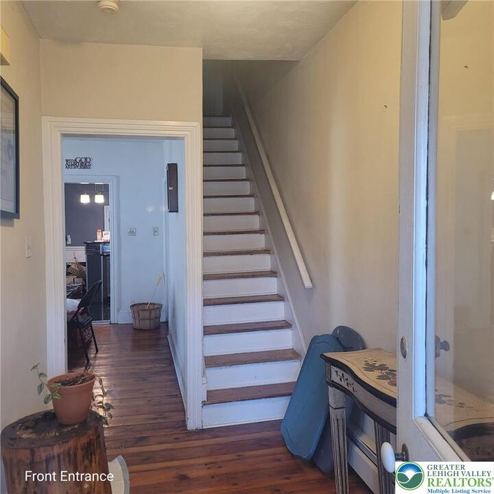Property Photo:  440 New Street  PA 18017 