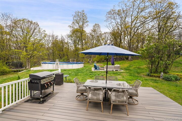 Property Photo:  21 Varna Lane  NY 10541 