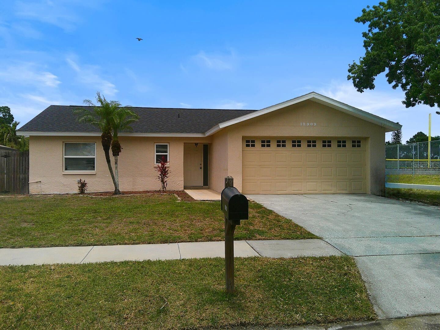 Property Photo:  12909 123rd Avenue  FL 33774 