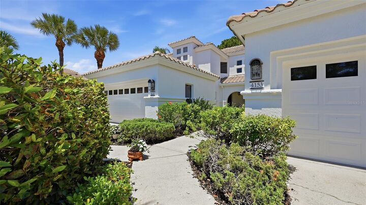 Property Photo:  4153 Entrada Court  FL 34238 