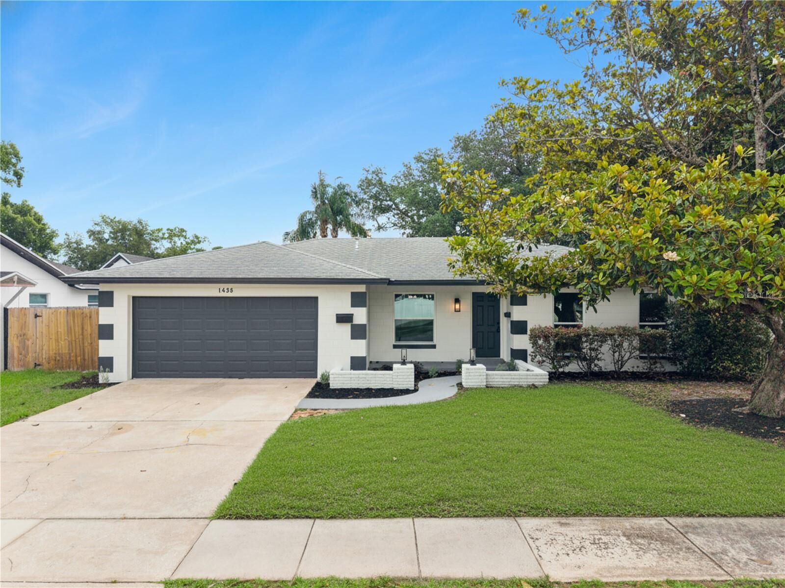 Property Photo:  1438 Tierra Circle  FL 32792 