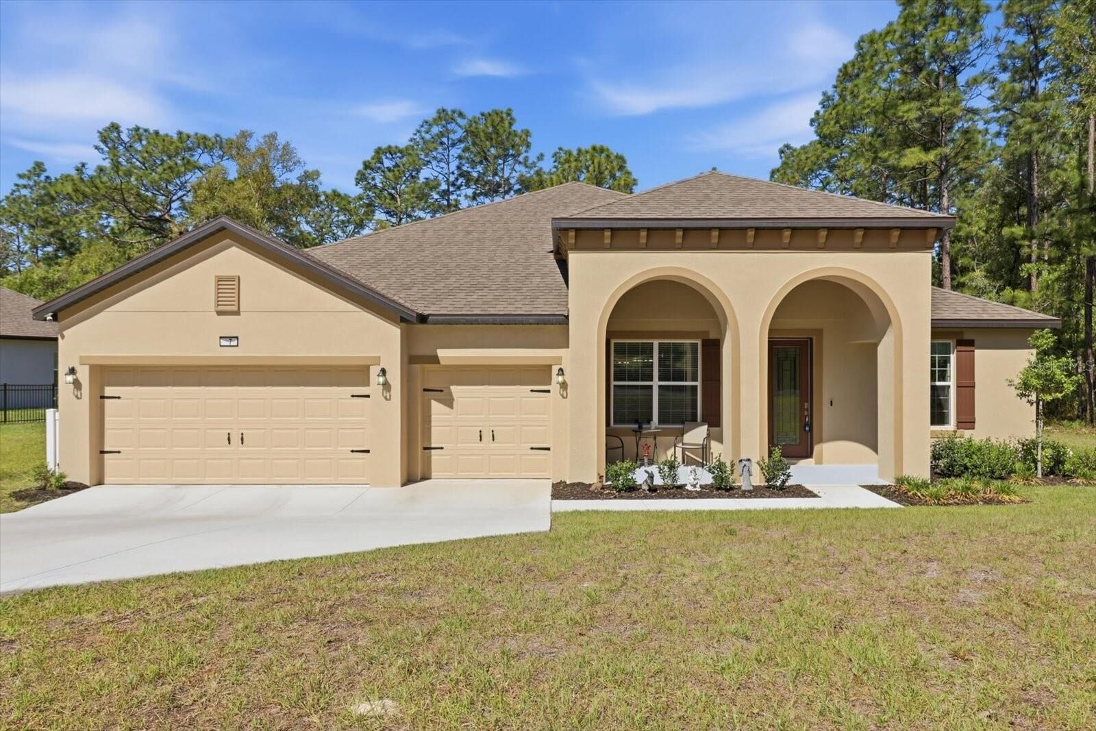 Property Photo: 7 Bells Of Ireland Court FL 34446