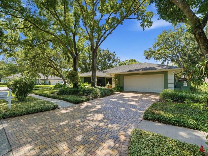 Property Photo:  5046 Barrowe Drive  FL 33624 