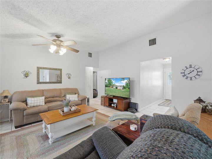 Property Photo:  407 S 12th Street  FL 33853 