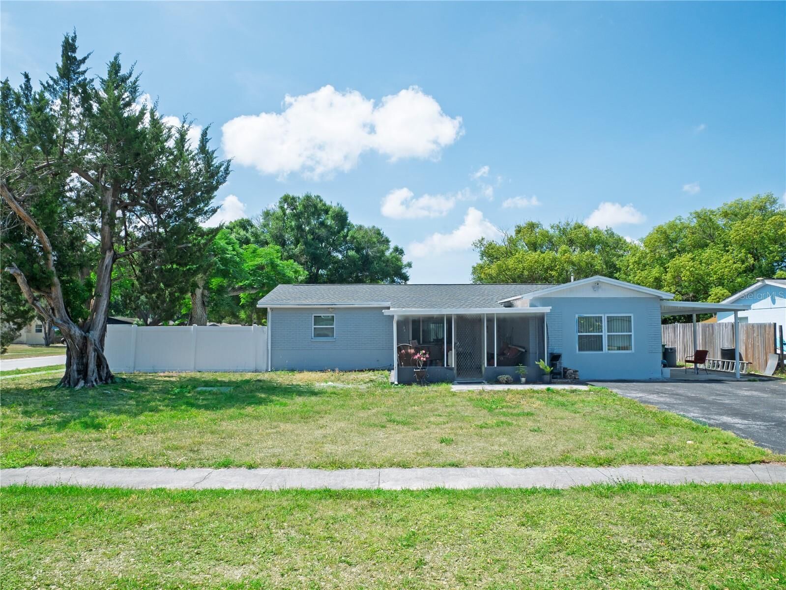 Property Photo:  6436 Cardinal Dr  FL 33760 
