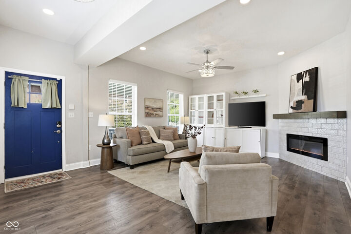 Property Photo:  931 Villa Avenue  IN 46203 