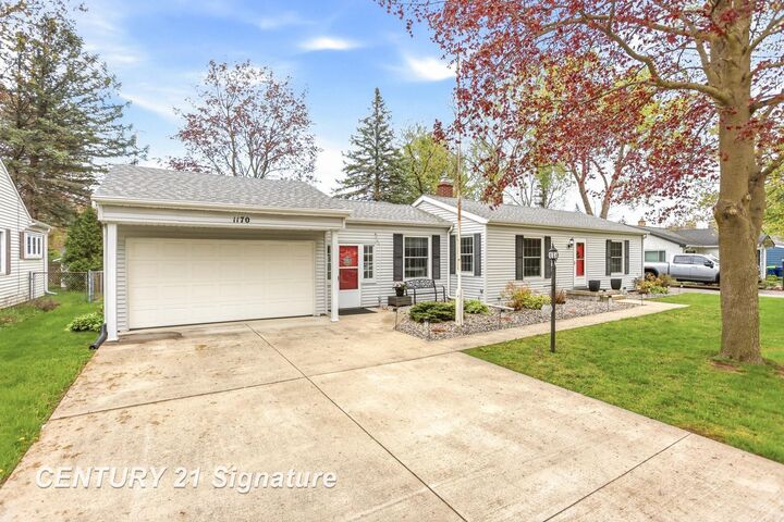 Property Photo:  1170 Avalon Avenue  MI 48638 
