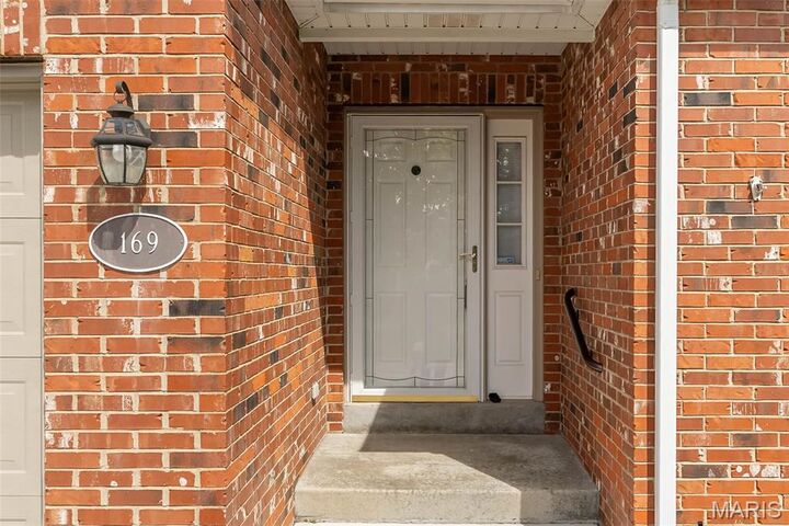 Property Photo:  169 Tori Pines Drive  MO 63129 