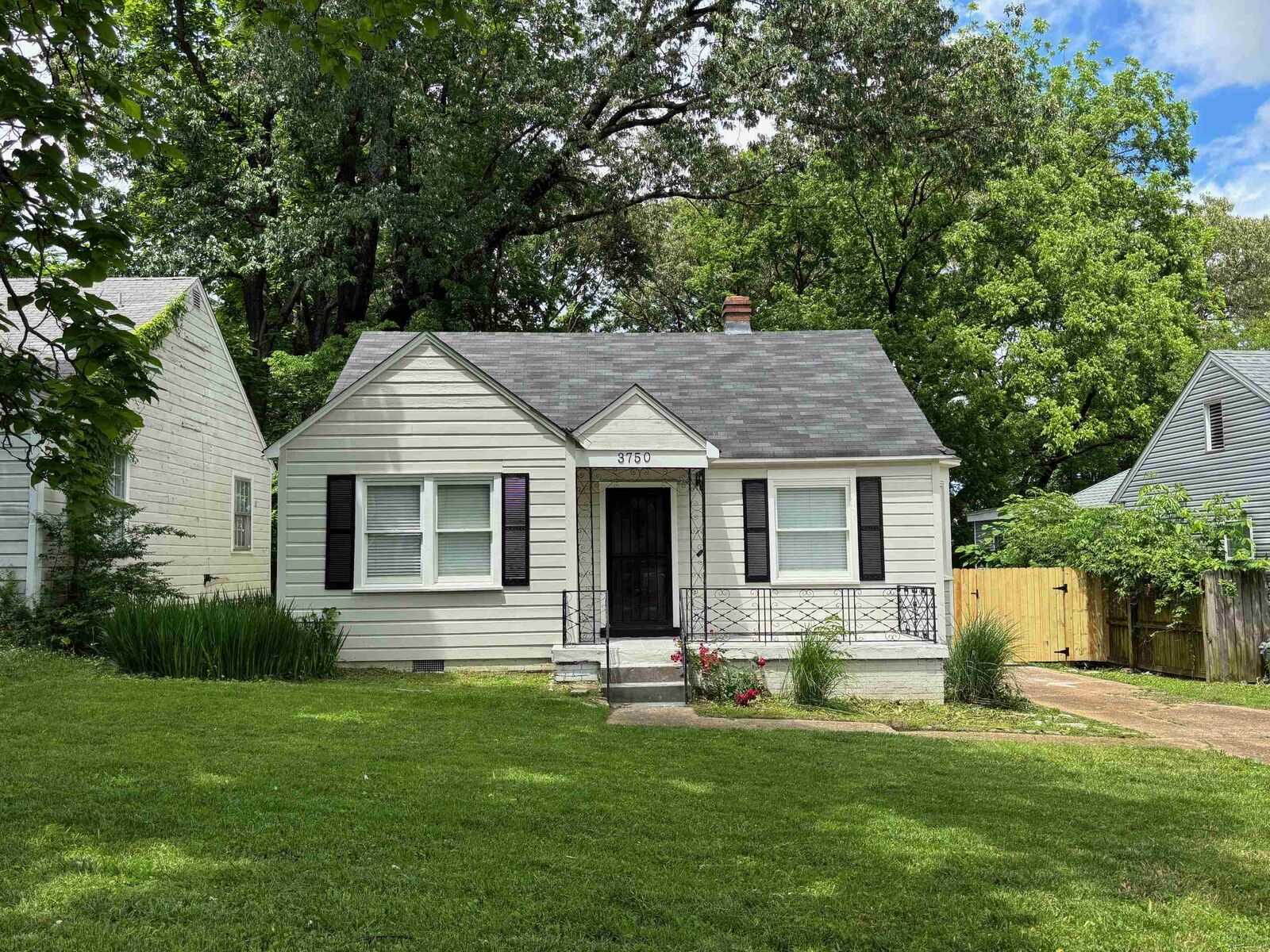 Property Photo: 3750 Kearney Ave TN 38111