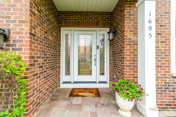 Property Photo:  1695 Natures Way  IL 60046 