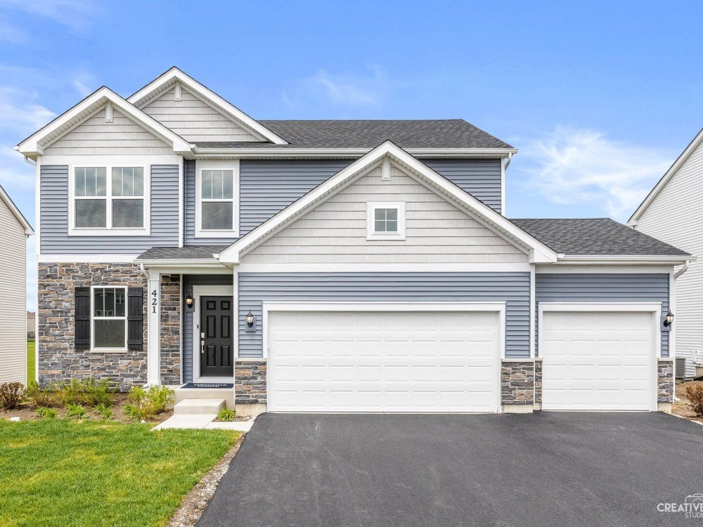 Property Photo:  421 Hathaway Lane  IL 60543 