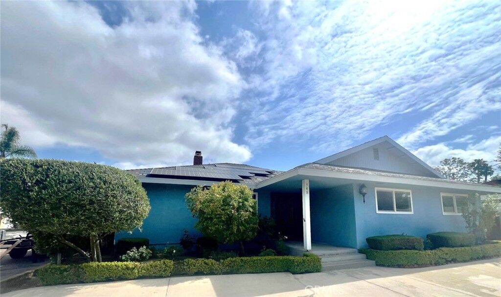 Property Photo:  348 22nd Street  CA 92627 