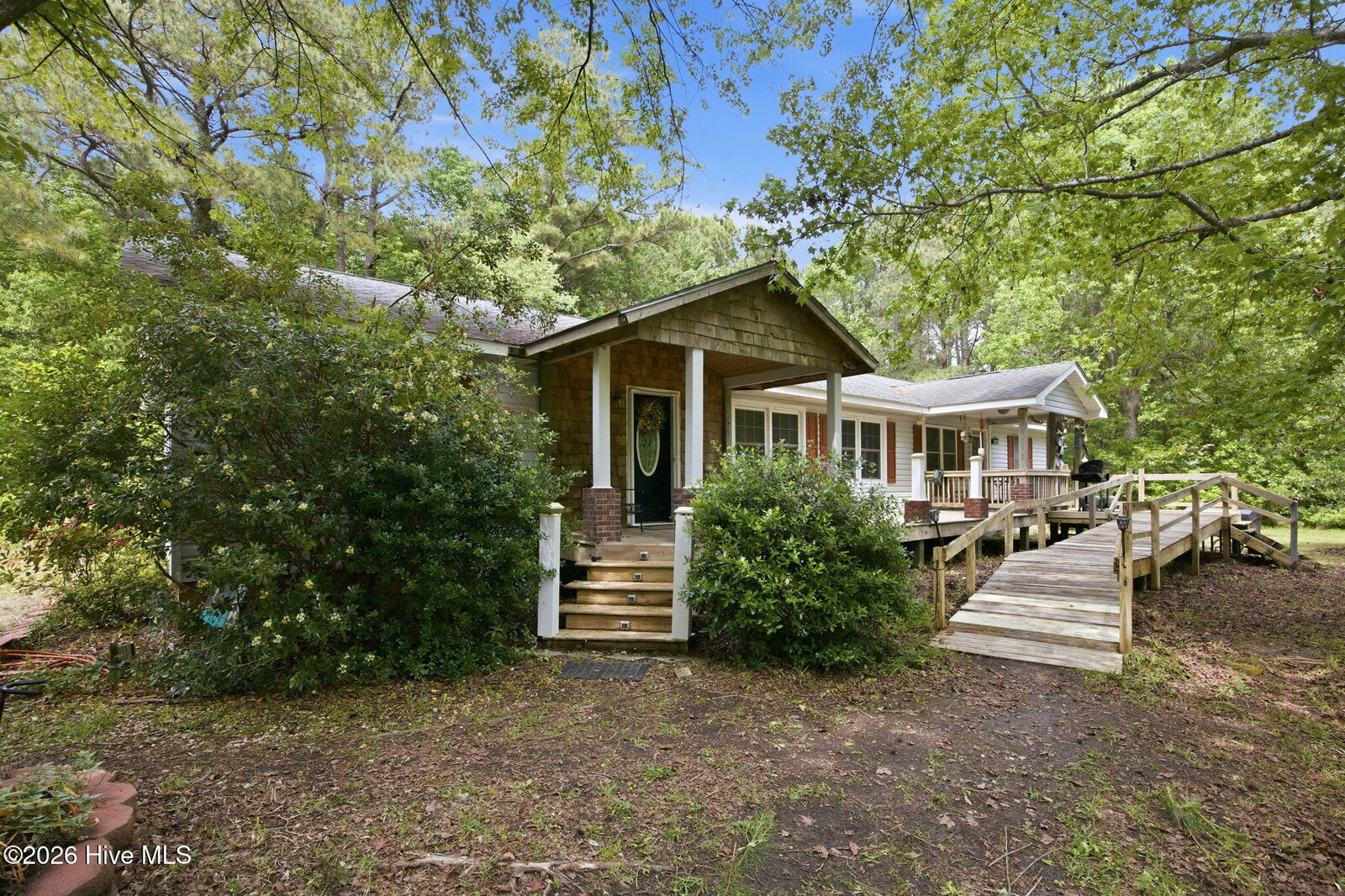 Property Photo:  104 Old River Road  NC 28516 