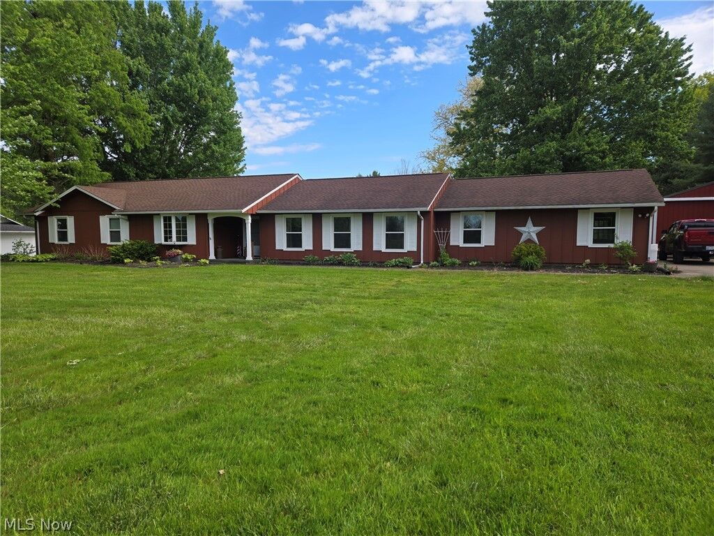 Property Photo:  46457 Whitney Road  OH 44090 