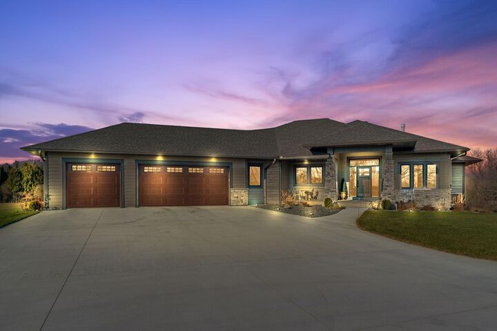 Property Photo: 11108 County Road 152 MN 55322