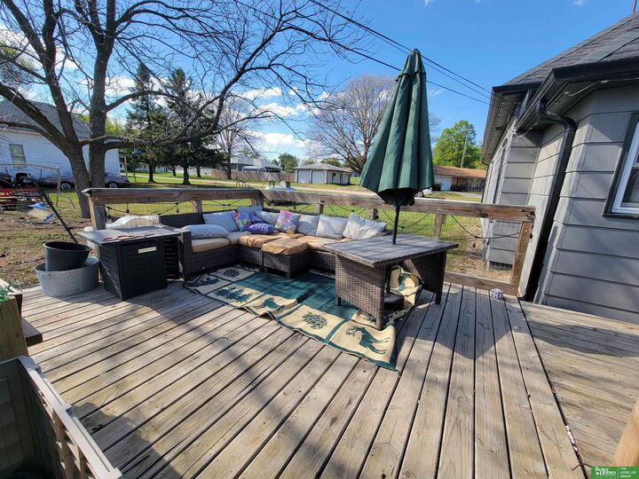 Property Photo:  203 S 3rd  NE 68401 