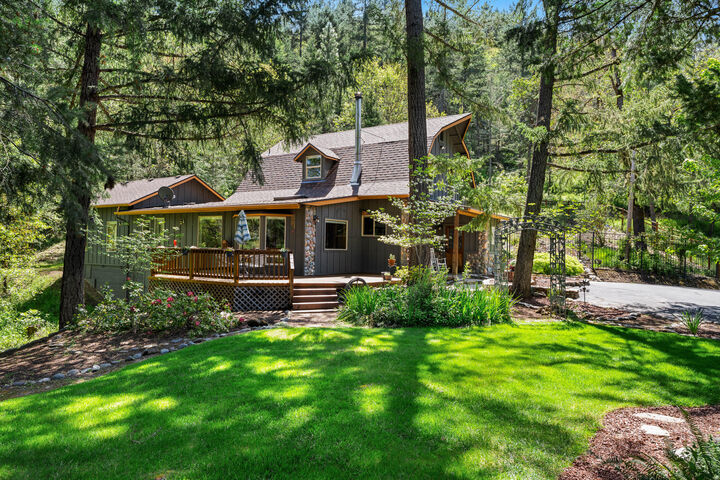 Property Photo:  2175 Birdseye Creek Road  OR 97525 