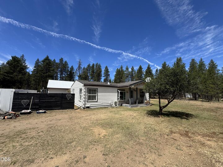 Property Photo: 54655 Husky Lane OR 97707