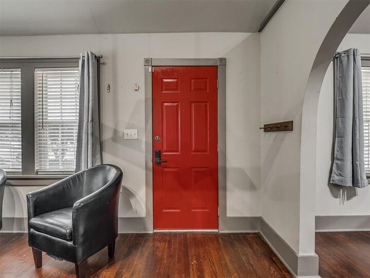 Property Photo:  3021 North Place  OK 73107 