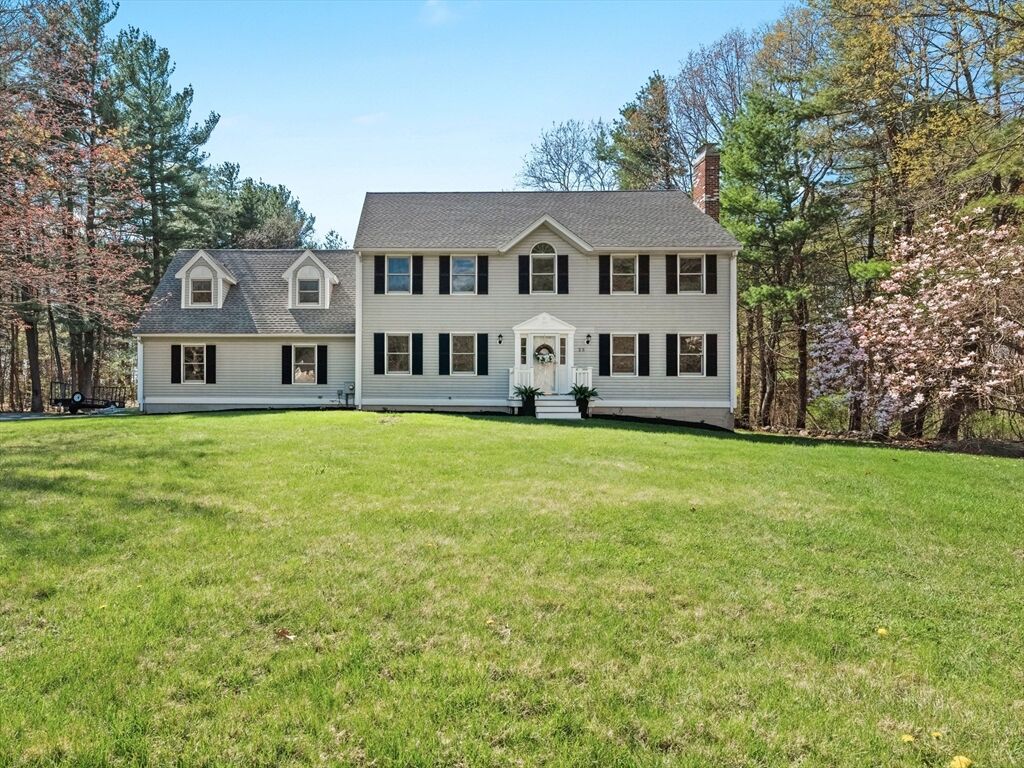 Property Photo:  25 Fletcher Drive  NH 03076 