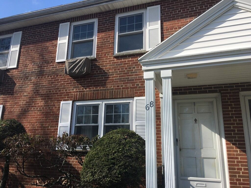 Property Photo:  68 Emerson Gardens Rd 68  MA 02420 
