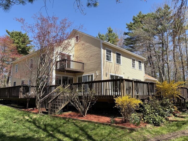 Property Photo:  522 Greenville Rd  MA 01431 