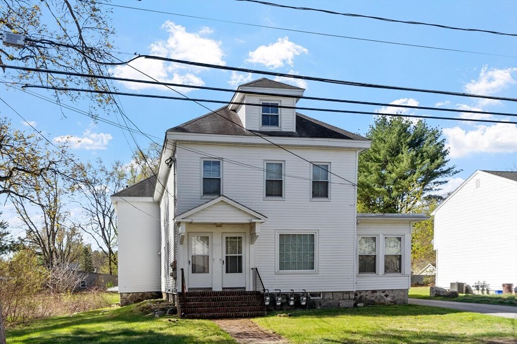 Property Photo:  15R Warren Ave 15R  MA 01824 