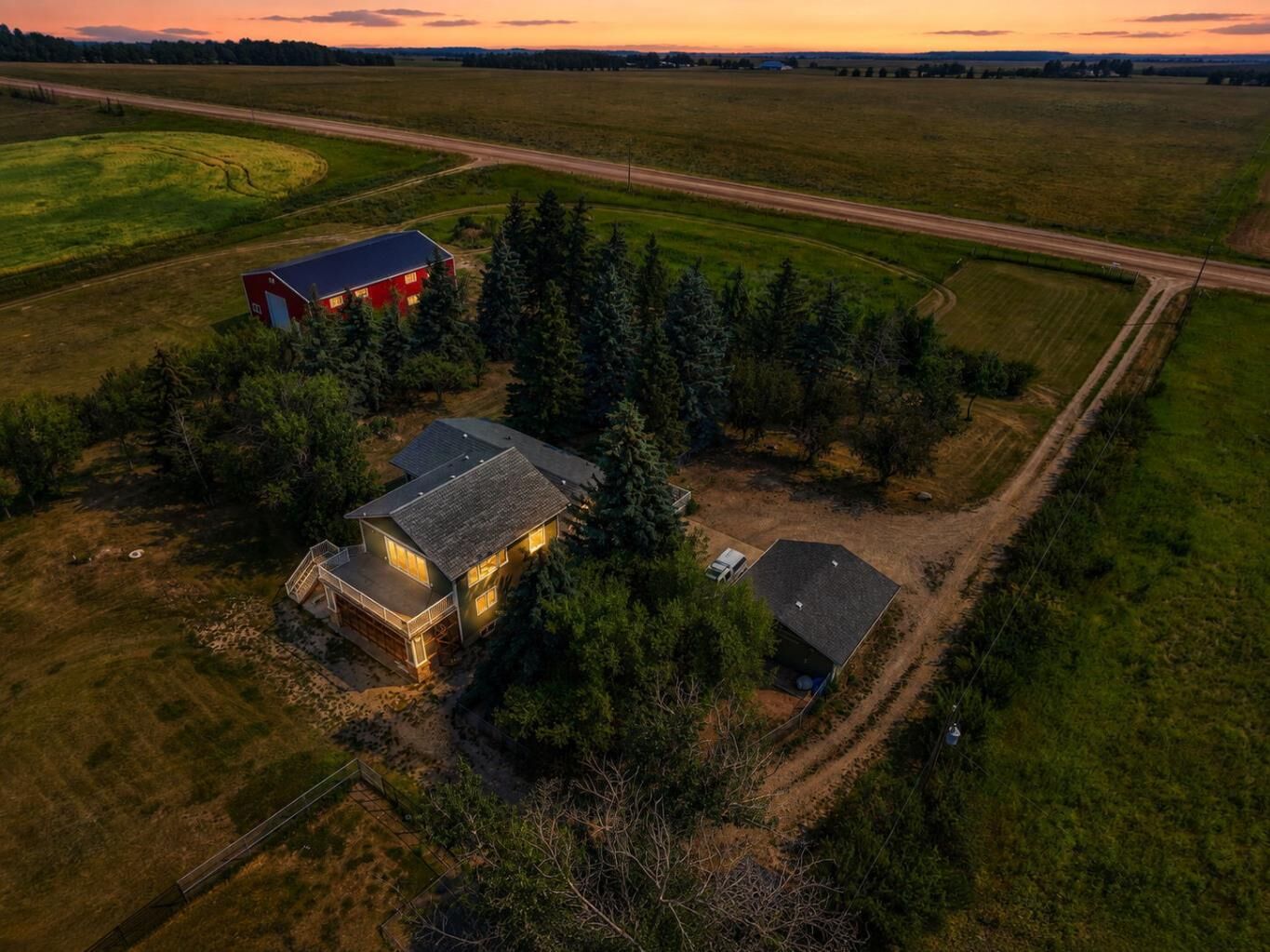 Property Photo: 245001 Range Road 280 AB T1Z 0X1